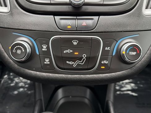 Certified 2020 Chevrolet Malibu LS image 33