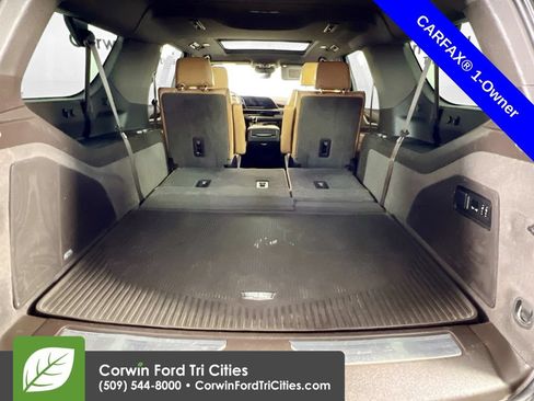 Used 2022 Cadillac Escalade ESV Premium Luxury AWD/4WD image 14