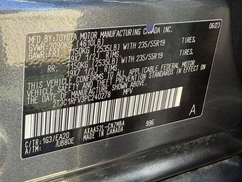 Used 2023 Toyota RAV4 XLE Premium image 33