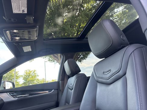 Used 2024 Cadillac XT6 Premium Luxury image 26