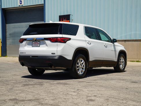Used 2023 Chevrolet Traverse LS AWD/4WD image 17