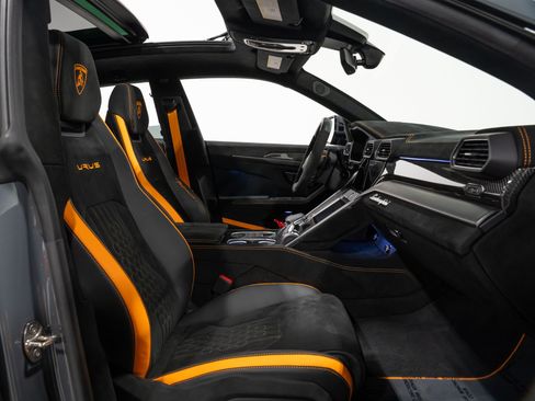 Used 2024 Lamborghini Urus Performante AWD/4WD image 66