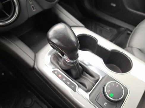 Used 2019 Chevrolet Blazer LT w/ Sun and Wheels Package image 17