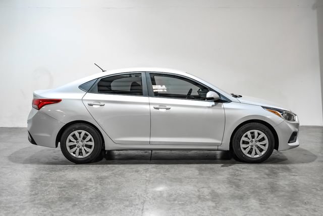 Used 2019 Hyundai Accent SE FWD image 8