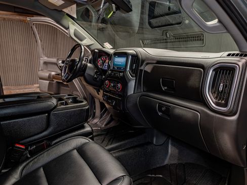 Used 2021 Chevrolet Silverado 1500 RST image 13