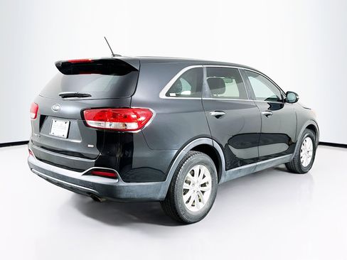 Used 2016 Kia Sorento L image 9