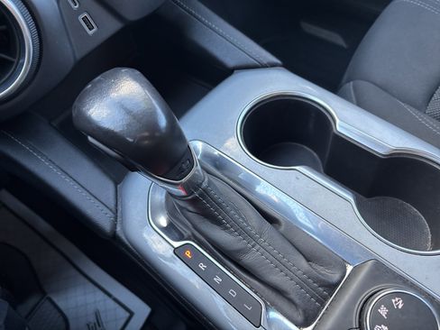 Used 2020 Chevrolet Blazer LT image 24