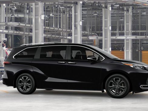 New 2026 Toyota Sienna Platinum AWD/4WD image 13