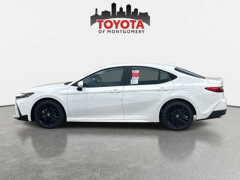 New 2026 Toyota Camry SE image 6