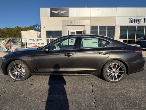 New 2026 Genesis G70 2.5T Prestige image 4