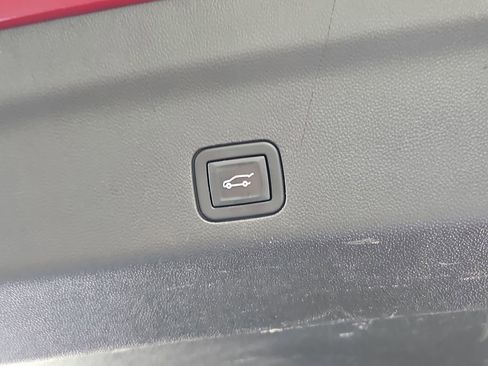 Used 2021 GMC Yukon XL SLT RWD image 29