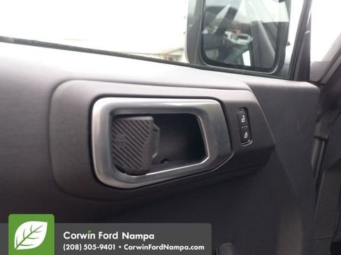 New 2026 Ford Bronco Badlands image 11