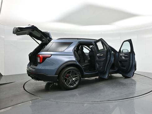 New 2025 Ford Explorer ST w/ Sun And Sound Package image 4