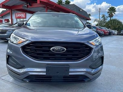 Used 2024 Ford Edge SE w/ Black Appearance Package