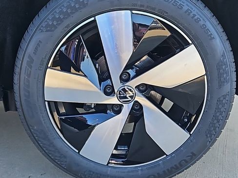 New 2026 Volkswagen Taos S AWD/4WD image 9