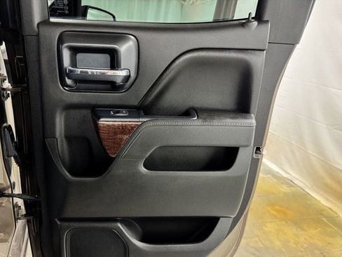 Used 2015 GMC Sierra 1500 SLE w/ SLE Value Package AWD/4WD image 14