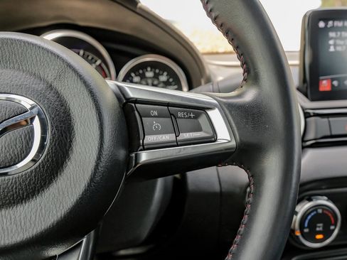 Used 2019 MAZDA MX-5 Miata RF Grand Touring image 26