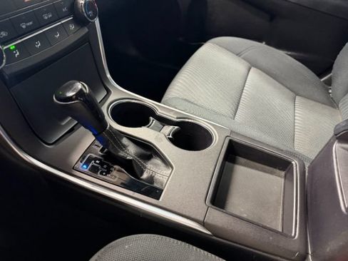 Used 2016 Toyota Camry LE FWD image 21
