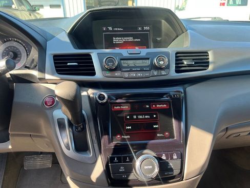 Used 2016 Honda Odyssey SE image 23