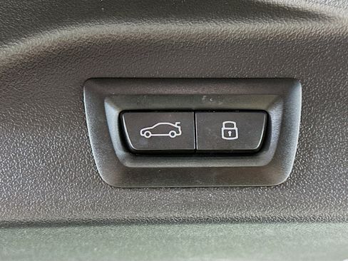 Used 2024 BMW X5 sDrive40i w/ Premium Package image 31