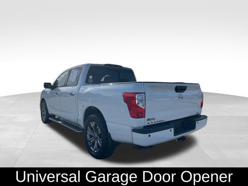 Used 2019 Nissan Titan SV w/ SV Convenience Package image 8