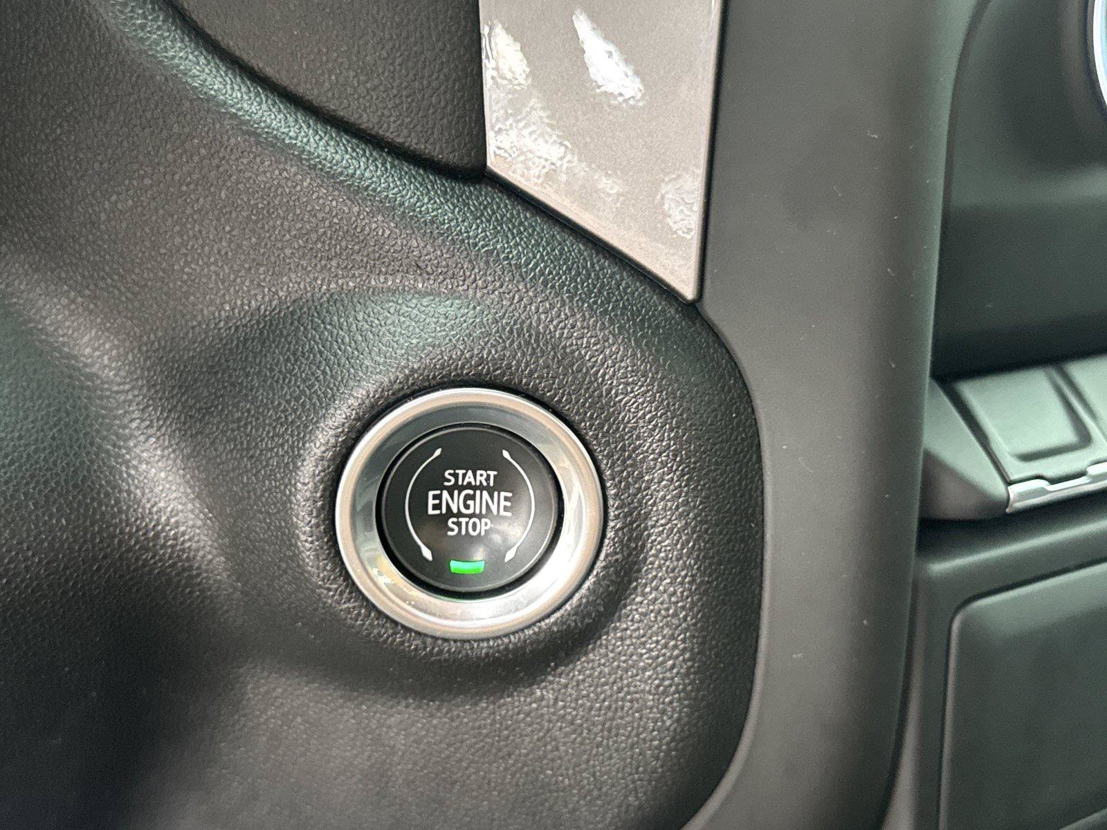 Used 2024 Chevrolet Silverado 1500 Custom RWD image 23