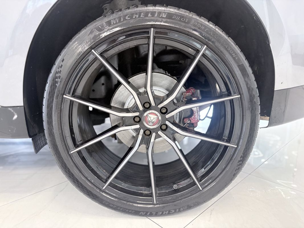Used 2022 Jaguar F-PACE S AWD/4WD image 36