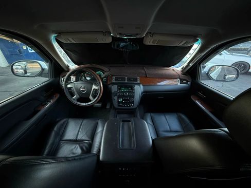 Used 2008 GMC Yukon SLT w/ SLT Preferred Equipment Group image 47