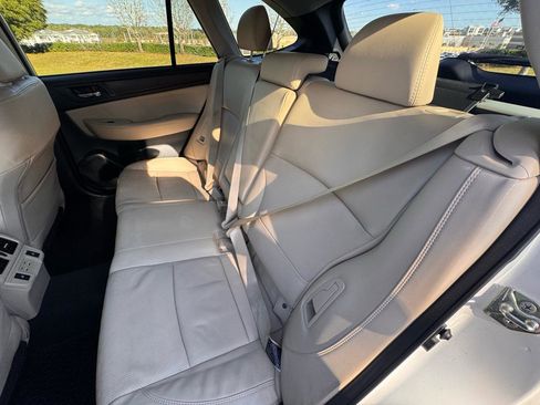 Used 2019 Subaru Outback 2.5i Limited w/ Popular Package #2 image 26