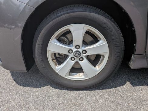 Used 2018 Toyota Sienna L FWD image 5