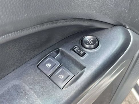 Used 2022 Chevrolet Colorado LT w/ Fleet Safety Package RWD image 20