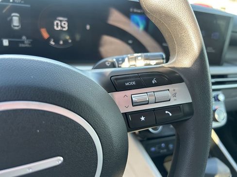 Used 2025 Hyundai Tucson SEL image 16