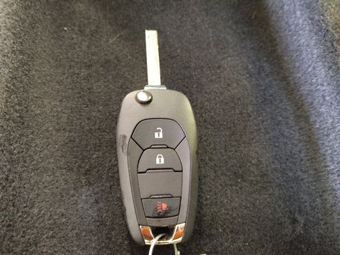 Used 2021 Chevrolet Spark LT image 32