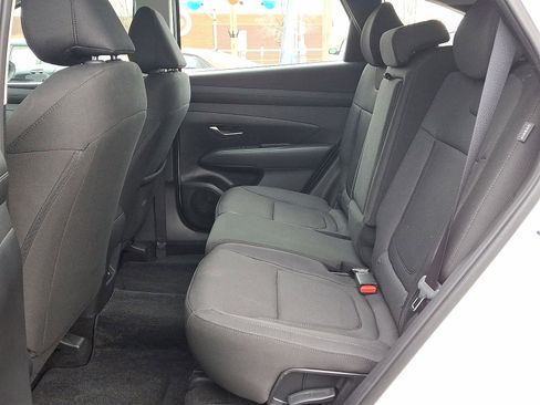 Certified 2025 Hyundai Tucson SE image 26