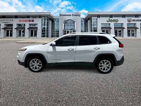 Used 2014 Jeep Cherokee Latitude FWD image 5