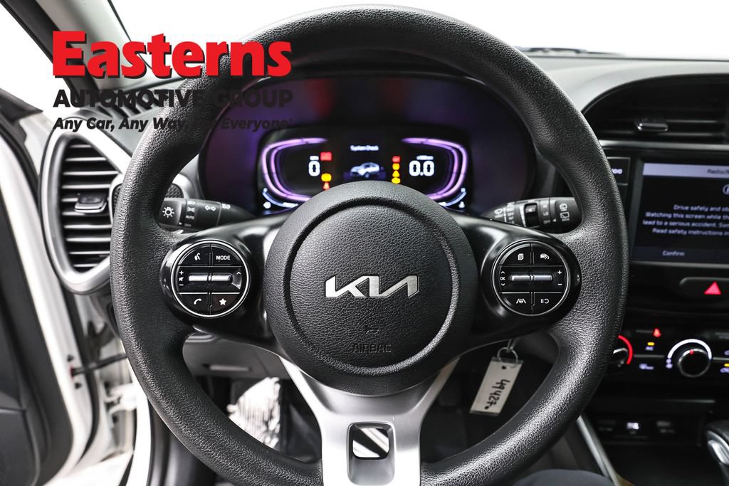Used 2024 Kia Soul LX w/ Option Group 015 FWD image 11
