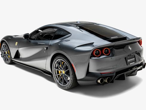 Used 2019 Ferrari 812 Superfast RWD image 13