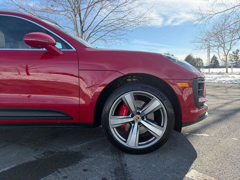 Certified 2024 Porsche Macan S image 11