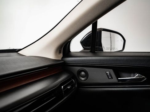 Used 2022 Lincoln Nautilus Reserve w/ Equipment Group 201A image 35