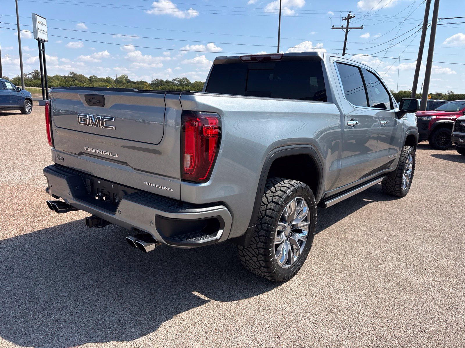 Used 2023 GMC Sierra 1500 Denali w/ Denali Reserve Package AWD/4WD image 6