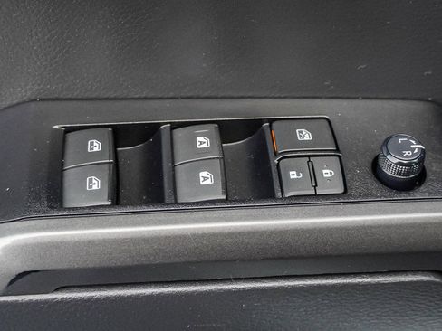 Used 2023 Toyota Tacoma TRD Off-Road image 19