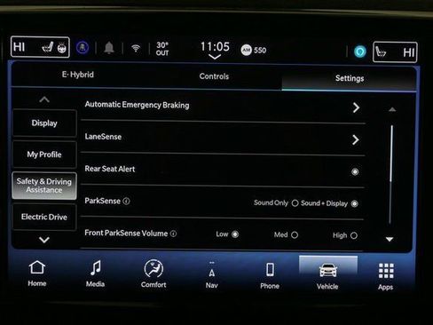 Used 2024 Chrysler Pacifica Select image 26