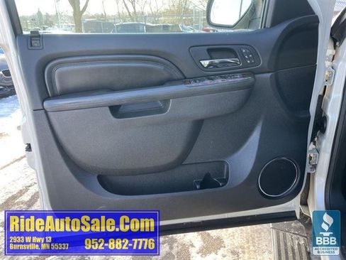 Used 2013 GMC Yukon XL Denali image 9