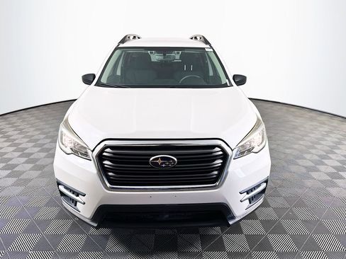 Used 2019 Subaru Ascent 8-Passenger AWD/4WD image 2