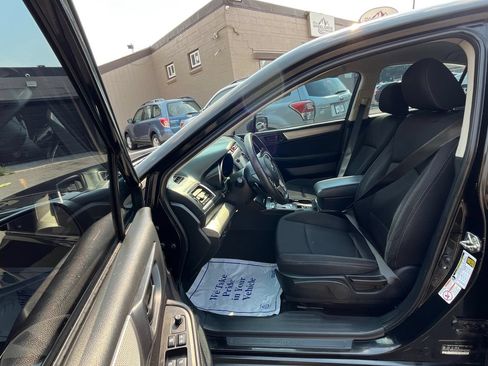Used 2017 Subaru Legacy 2.5i w/ Alloy Wheel Package AWD/4WD image 17