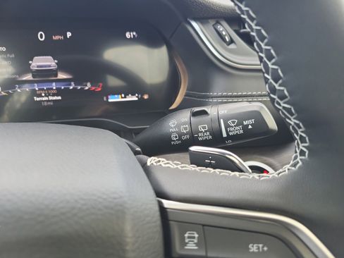 New 2025 Jeep Grand Cherokee L Limited w/ Black Appearance Package AWD/4WD image 34