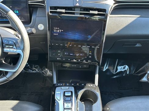Used 2024 Hyundai Tucson Limited image 11
