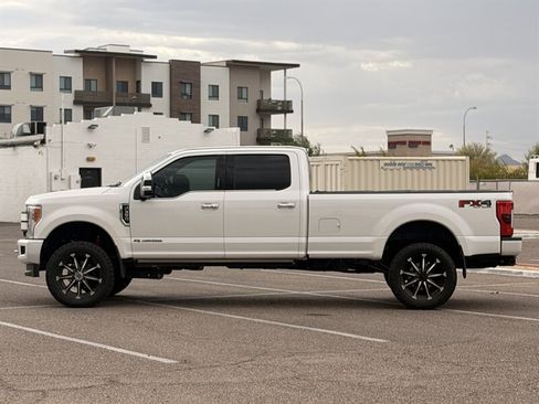 Used 2017 Ford F350 Platinum w/ Platinum Ultimate Package AWD/4WD image 7