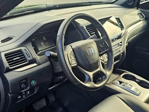 Used 2023 Honda Passport EX-L image 17