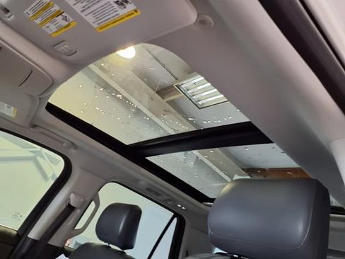 Used 2025 Ford Expedition Active AWD/4WD image 6